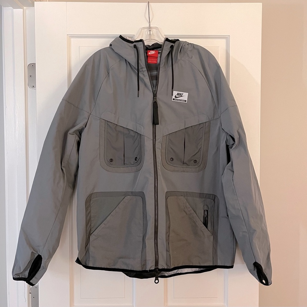 Nike International Parka Jacket- Men’s Size Large